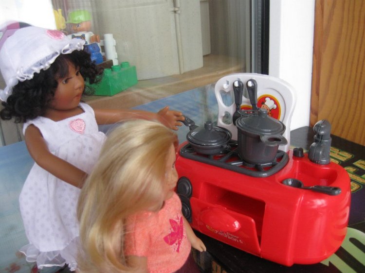 Бытовая техника для наших маленьких кукол-хозяюшек