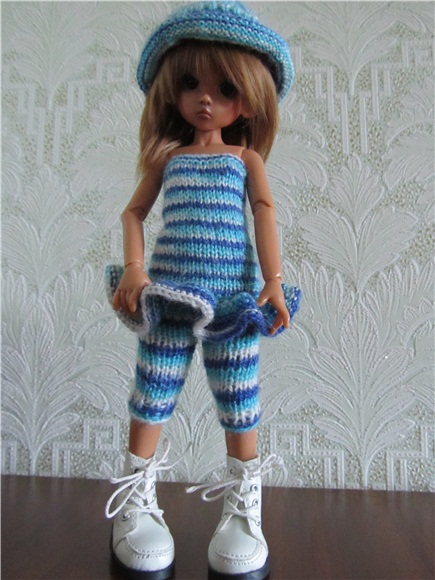 Маленькая девочка ищет своё солнышко (фото 6)