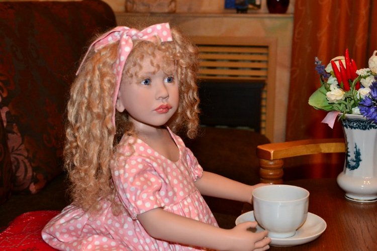 Как протекает наша жизнь. Кукольная коллекция