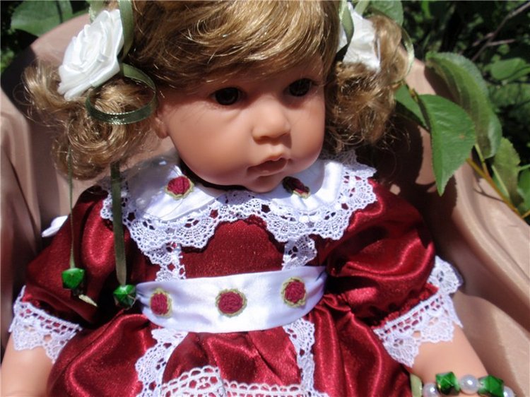 Маленькая и трогательная Манечка, волшебное превращение в принцессу (фото 9)