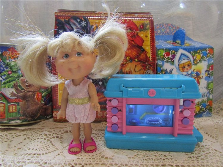 Мне подарили тамагочи. Я буду с ним с утра до ночи