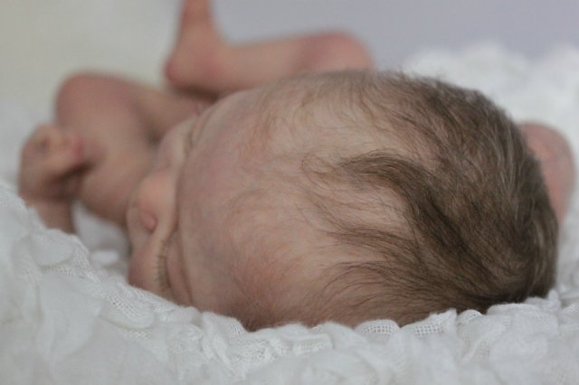 Спящий малышок Жульенчик. Куколка реборн Вишни Виктории (фото 2)