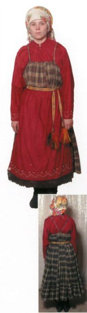 Любимые малышки-химочки в уральских костюмах