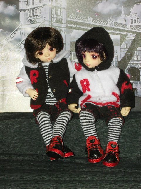 Стильные куртки bomber (бомбер) для близняшек Рен и Ран