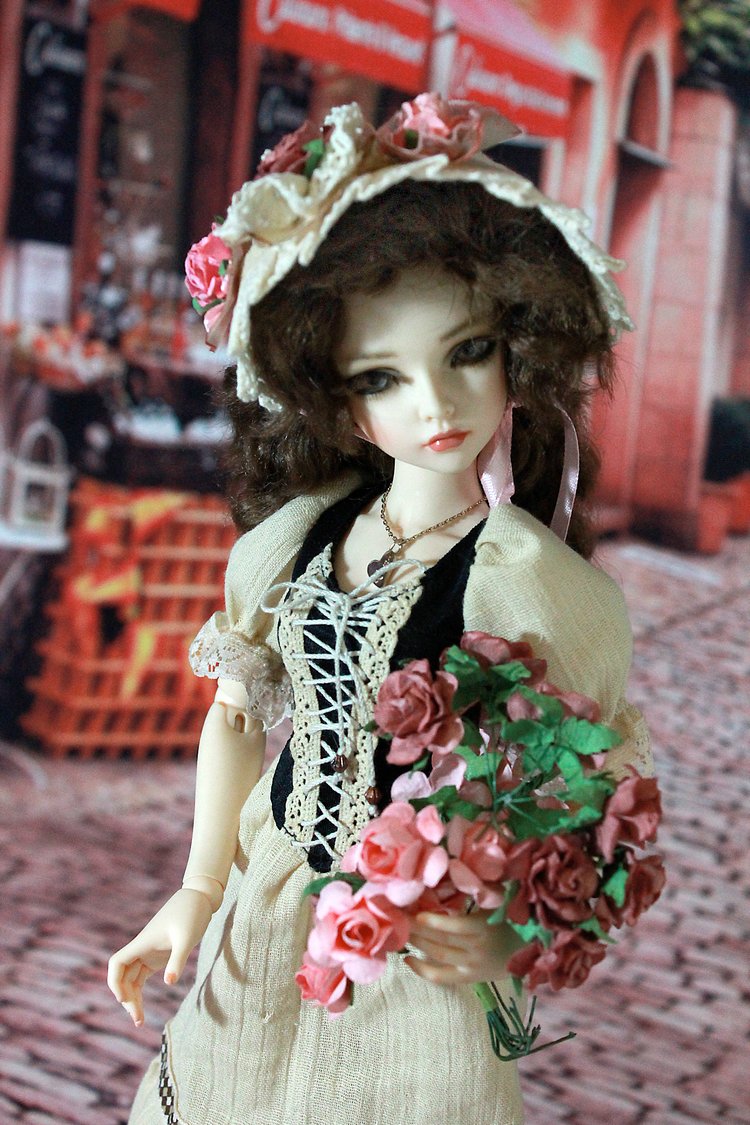 Как я с помощниками шила наряд для Аделины