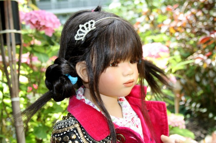 Солнечный денек в саду. Часть третья - Лилит и Анна Лу