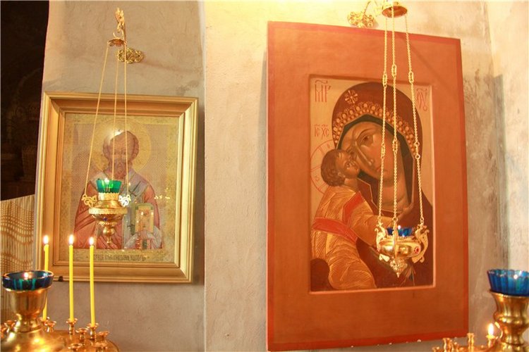 Иваниши. Храм Успения Пресвятой Богородицы