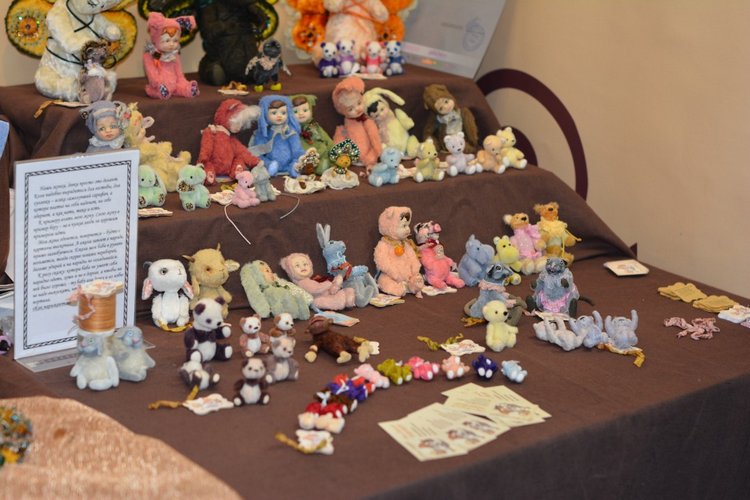 Выставка на Тишинке - стараясь не повторяться. Салон кукол 2016