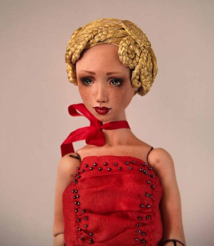 Новая дева эпохи артдеко. Дэйзи