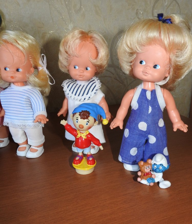 Заманчивое увлечение. Маленькие куколки ГДР - косолапки, 17 см, кто они