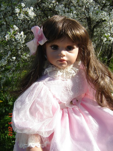 Две сестрицы Ллойда Миддлетона - настоящие принцессы