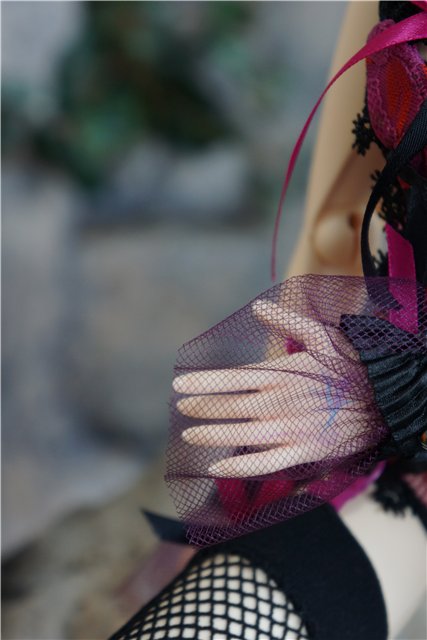 Где-нибудь в Париже или Барышня с формами. БЖД Элис от Alice in Labyrinth