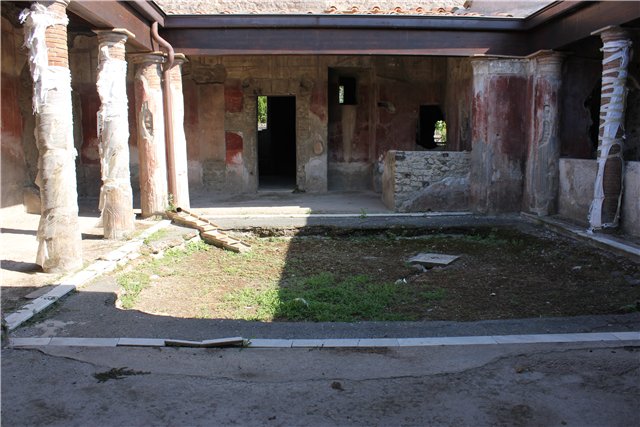 Путешествие по древнему римскому городу Помпеи и вулкану Везувий (фото 10)