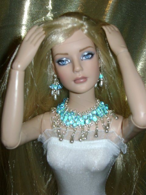 Nu Mood Sidney - девушка загадка от Tonnera