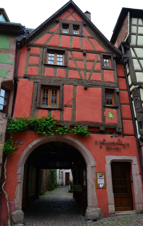 Очарование стринных французских городов