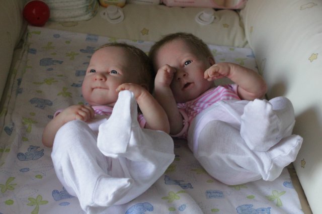 Кукляшечки близняшечки... Куколки реборн Виктории Вишни