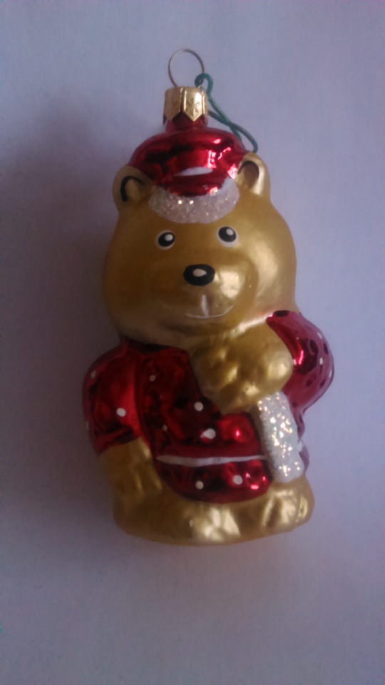 Ребята!! А давайте елочные игрушки показывать! :-)