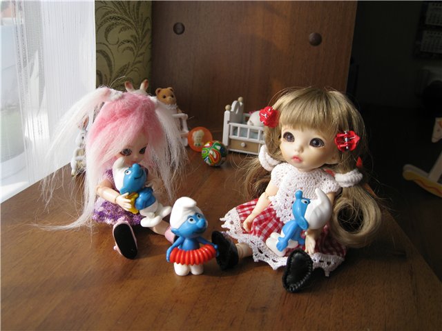 Две подружки. Девочки БЖД - Элис и Сосенка Пин