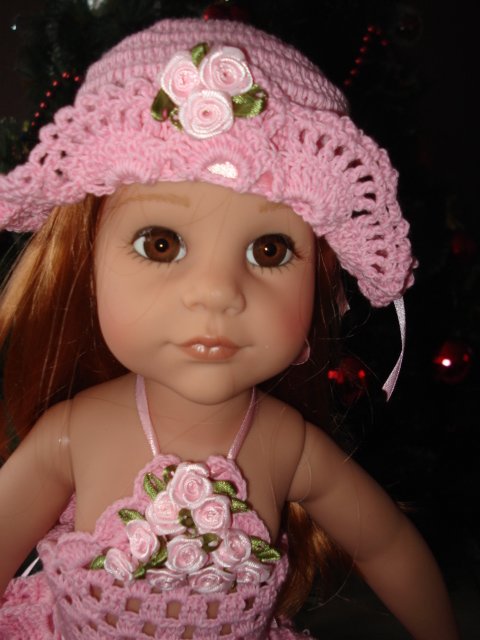 Последние денечки у елочки, кукольные наряды