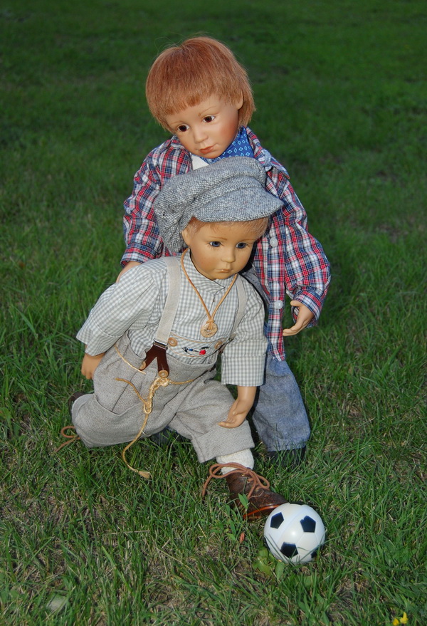 Мальчишки и футбол. Куклы Bettina Feigenspan-Hirsch (фото 3)