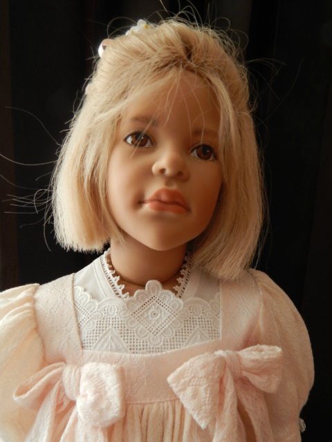 Яркая блондинка от Ilse Wippler для Sigikid