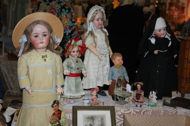 Выставка кукол, мишек тедди, кукольных домиков и миниатюры в Нидерландах 24-25 октября 2015 год. Часть третья - антикварки