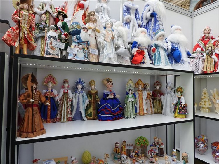 Москва, Гостиный двор, выставка: ПОДАРКИ 2016. Фоторепортаж