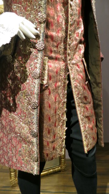 Как за неприметным фасадом может скрыватся просто удивительный Клондайк!!! Или "Это я удачно зашел!!!!!"