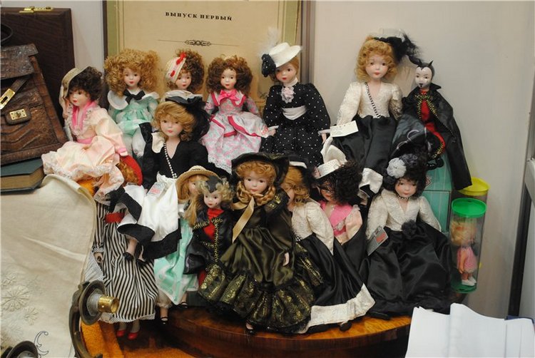 По Тишинке погуляли и «Блошинку» повидали… | Бэйбики По Тишинке погуляли и «Блошинку» повидали…