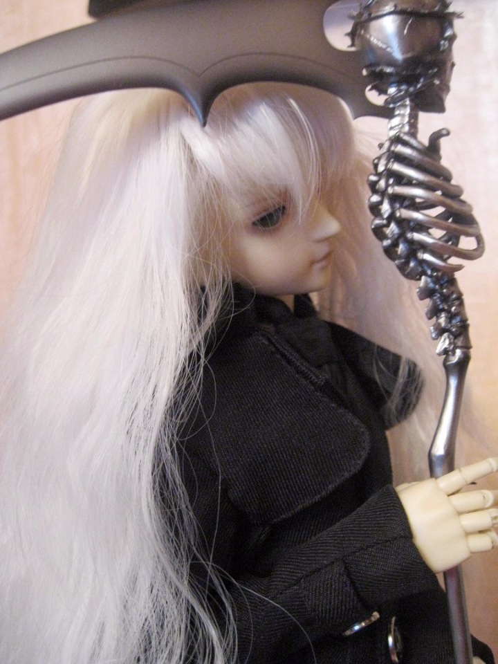 Гробовщик - герой аниме "Kuroshitsuji" ("Тёмный Дворецкий") и кукла