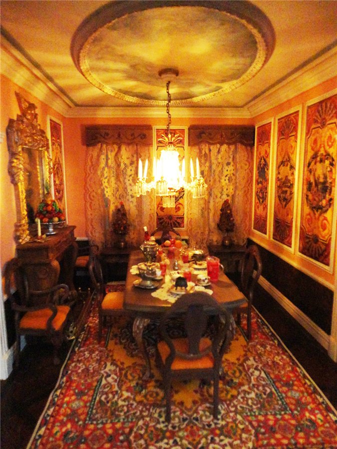 DOLLHOUSE - хобби в миниатюре. Кукольные домики со своей историей