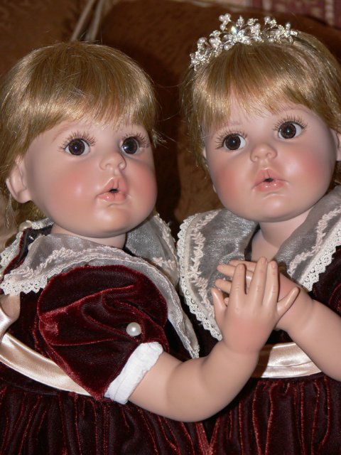 Сладкие палочки TWIX или сестренки куколки ARTISTA