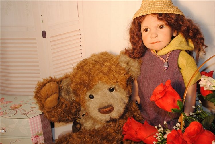 Славный Мишка Паркин от Charlie Bears находит новых друзей