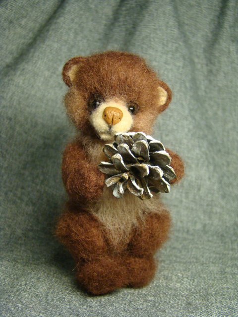 Мишка косолапый по лесу идёт... Авторская игрушка валянием Ольги Чернухо