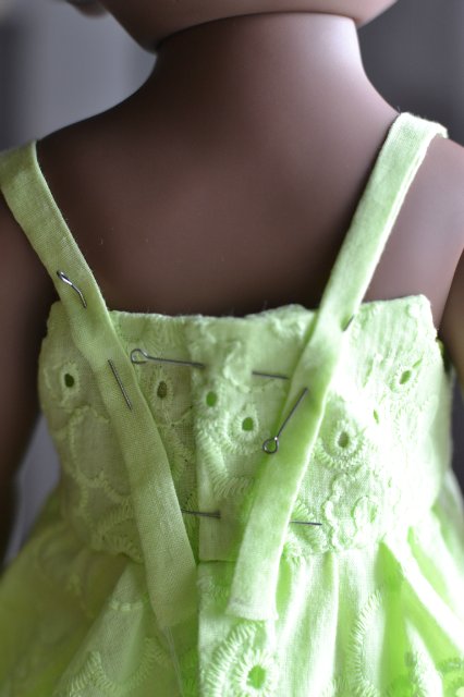 А не пошить ли сарафанчик? МК для начинающих, по пошиву простого, но очень симпатичного сарафана