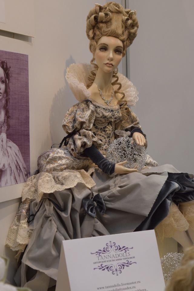 VII Московская международная выставка "Искусство Куклы". Портреты кукольной души или незримый диалог