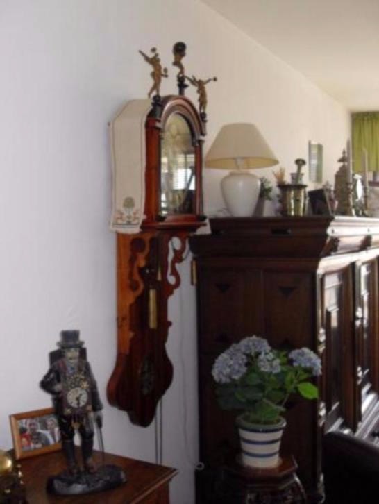 Старинные часы еще идут. Коллекция старинных часов