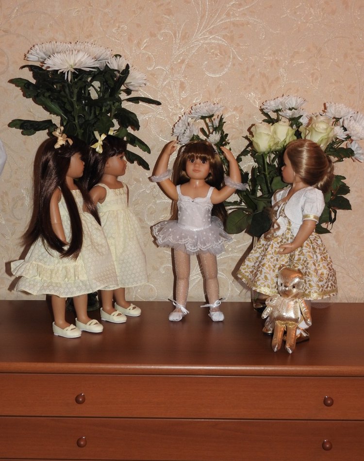 Утопая в цветах. Возвращение Lisbeth, Kidz'n'Cats