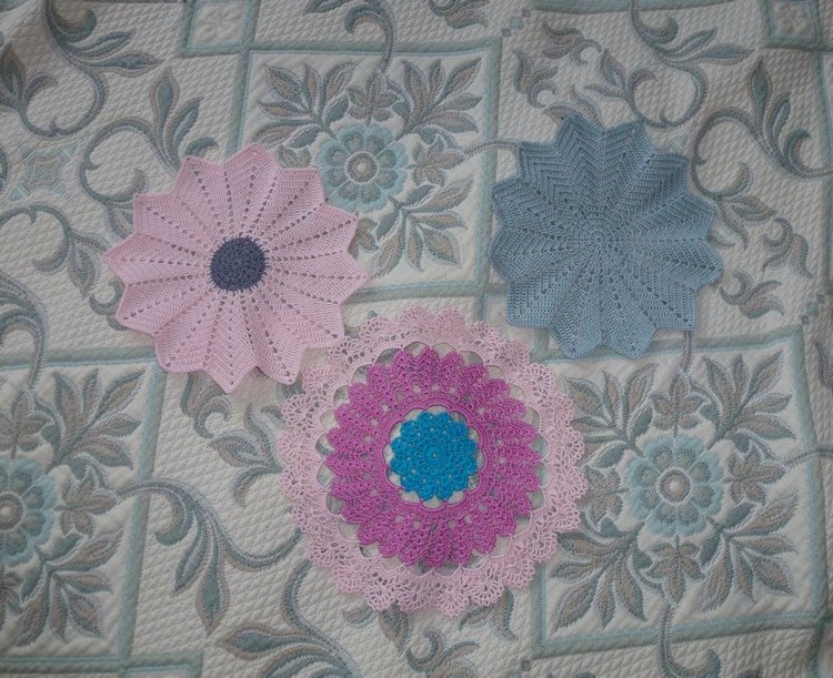 Мои новые работы - вязаные салфетки крючком (фото 7)