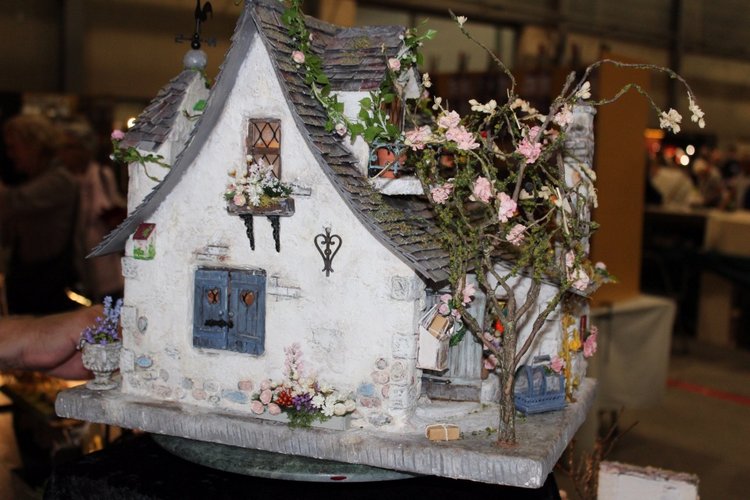Все на выставку! Кукольные домики и миниатюра (фото 7)