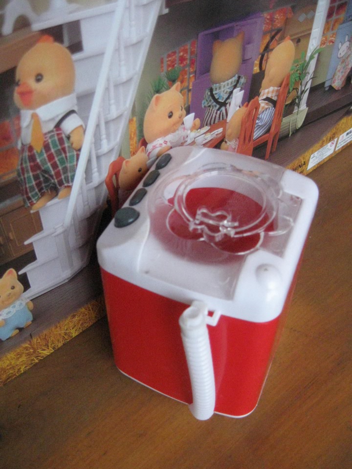 Бытовая техника для наших маленьких кукол-хозяюшек
