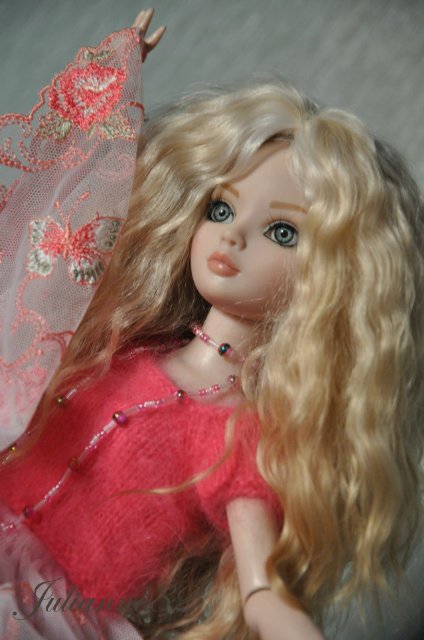 Неотразимая Feeling Drained Ellowyne Wilde от Robert Tonner