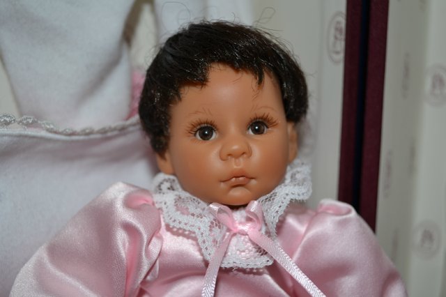 Дом-саквояж для малышки-мулатки от Ли Миддлтон