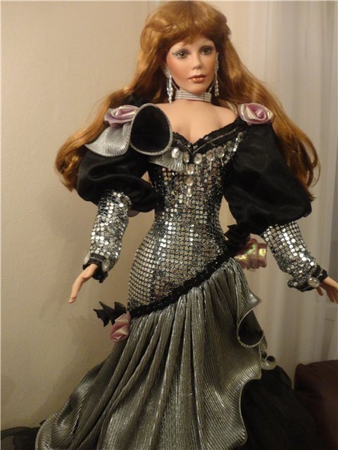 Модные новинки этого сезона. Модель от Русти