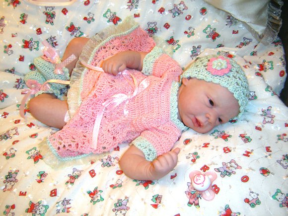 В ожидание весны.Кукольные наряды моих девочек