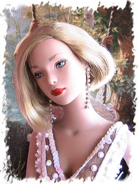 Куклы. Просто куклы и Мишка всех поздравляют с 2014 новым ГОДОМ