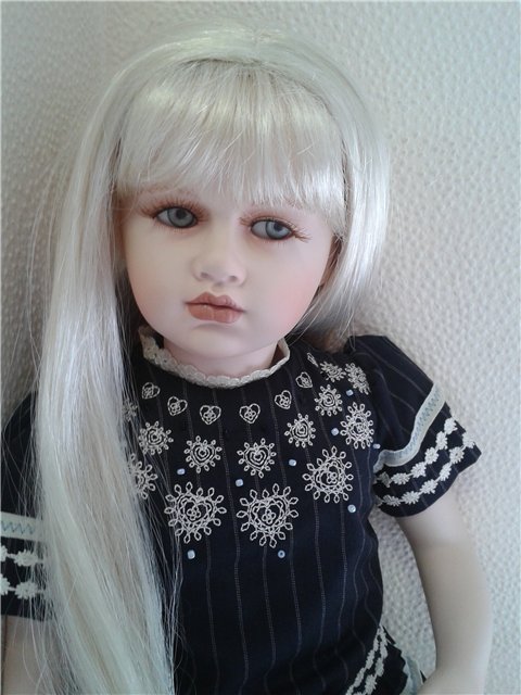 Очаровательная фарфоровая кукла Валентина от Mundia Collection (фото 3)