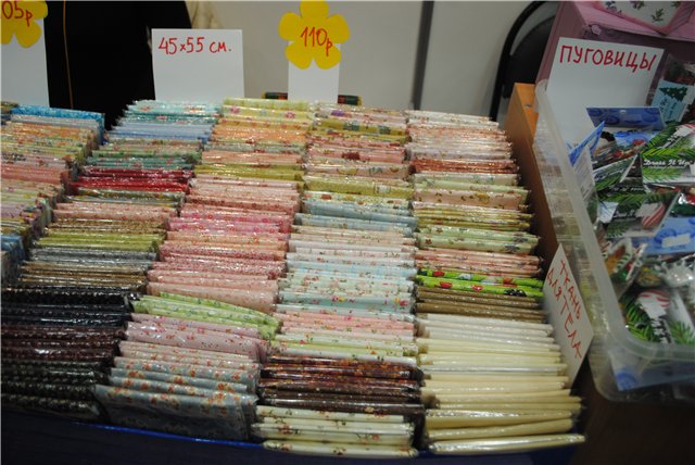 Выставка на Тишинке "Атмосфера творчества". Октябрь 2014. Бусинка к бусинке - получаются бусики! Кружево для антикварных