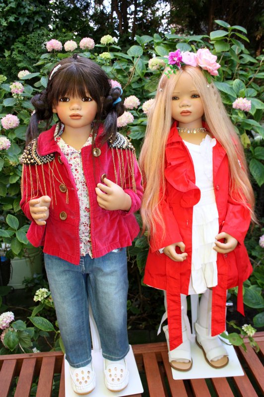 Солнечный денек в саду. Часть третья - Лилит и Анна Лу