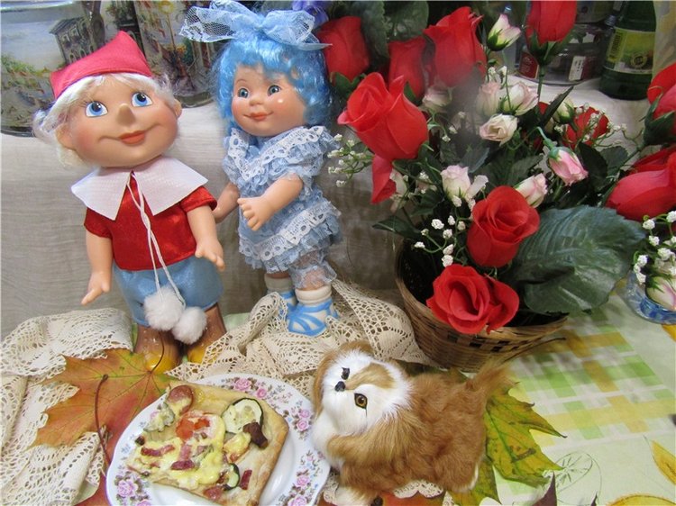 Мальвина - мастерица. Раз, два, три - готова пицца